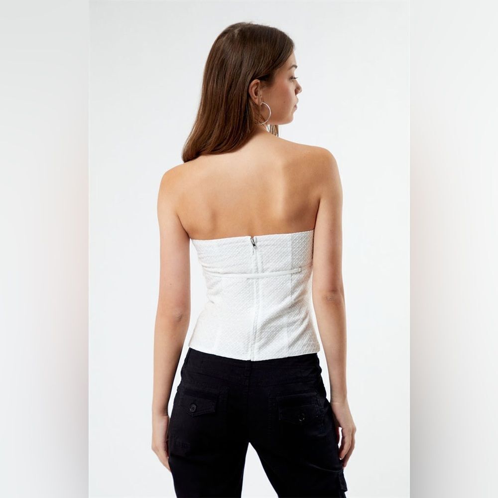 LIONESS Allure Strapless Top - Picture 3 of 5